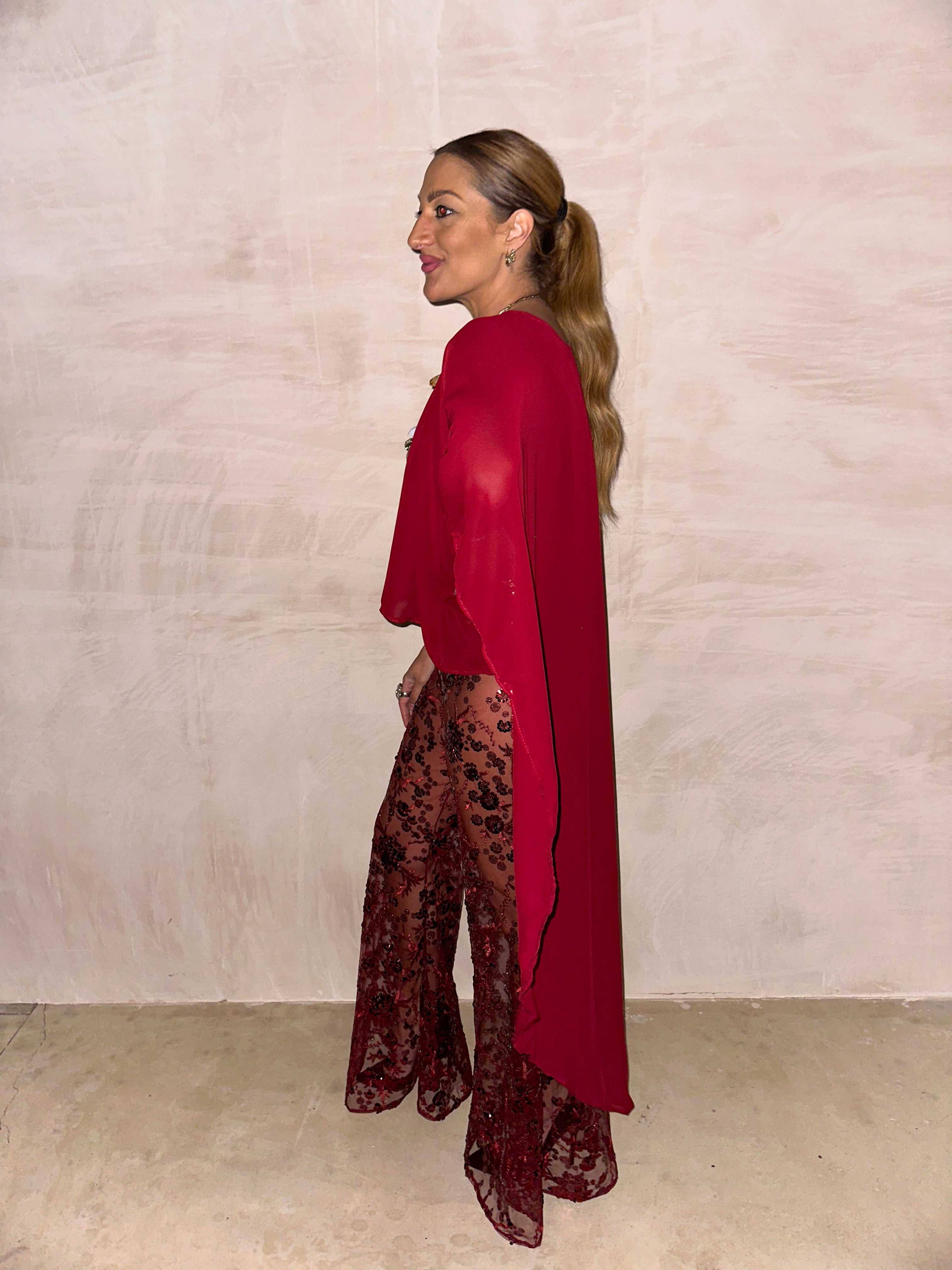 The Jasmine Chiffon Cape Top In Burgundy