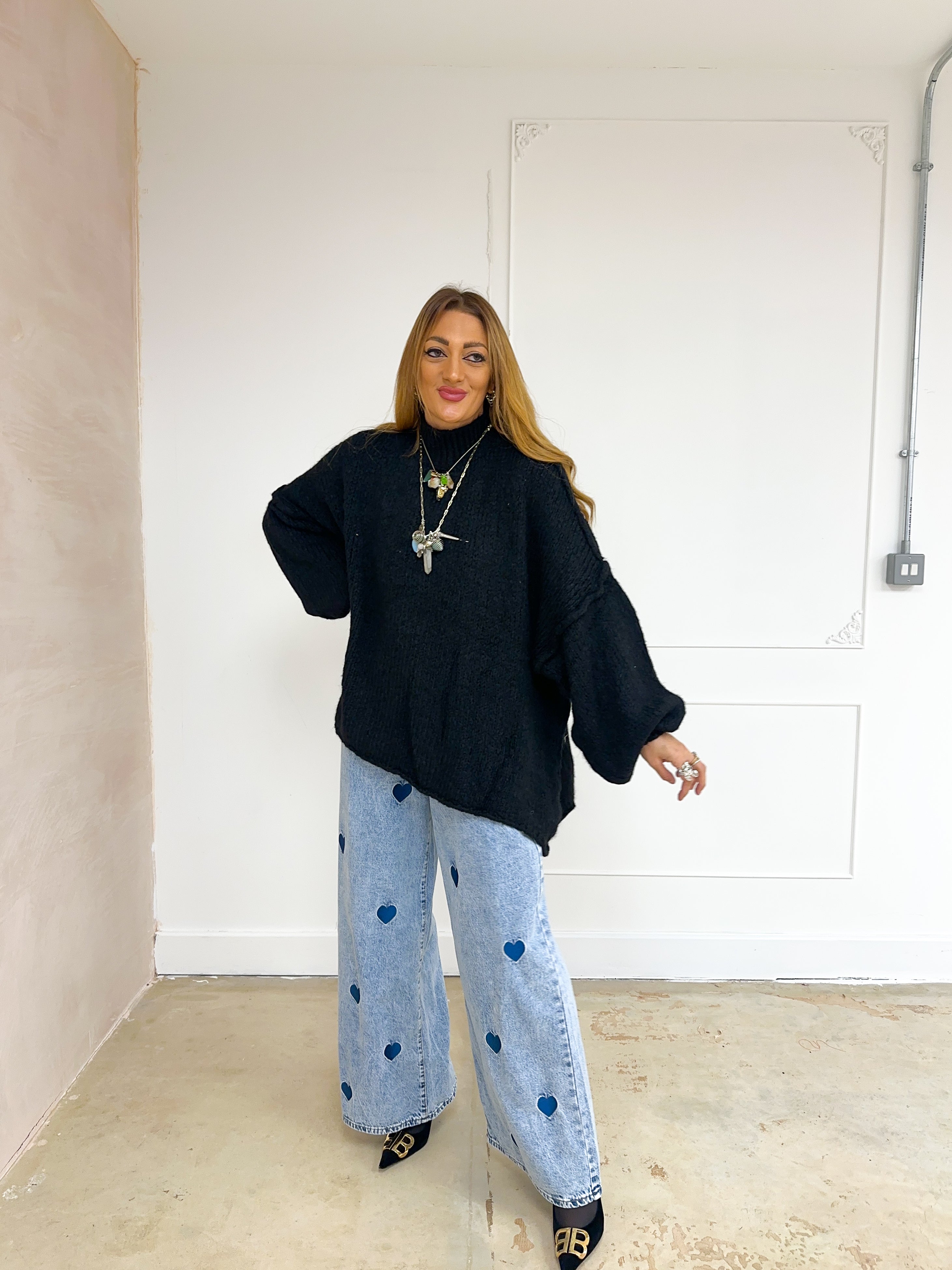 Chunky Knit Oversized Jumper In Black