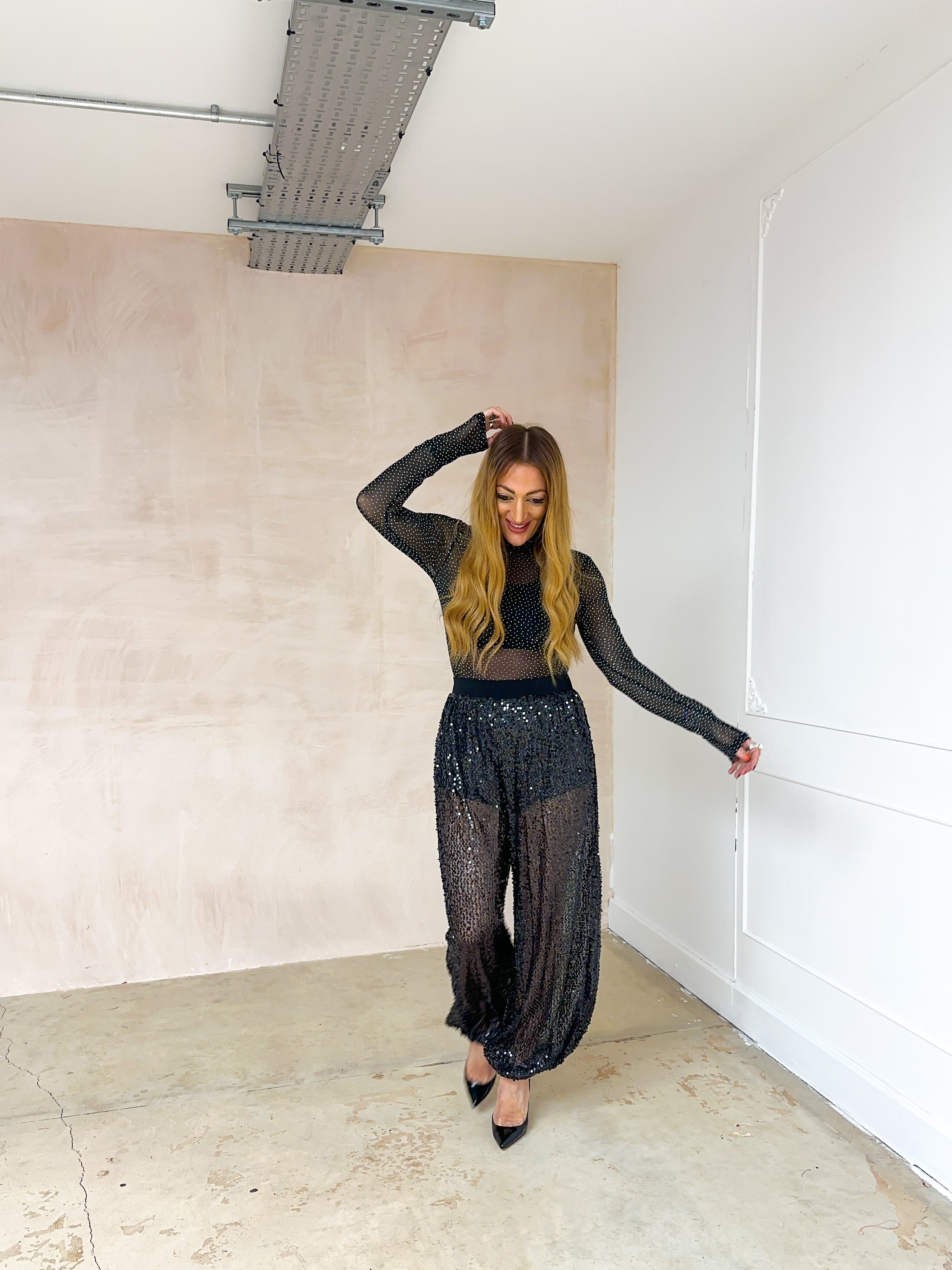 Sequin Aladdin Balloon Trousers In Black