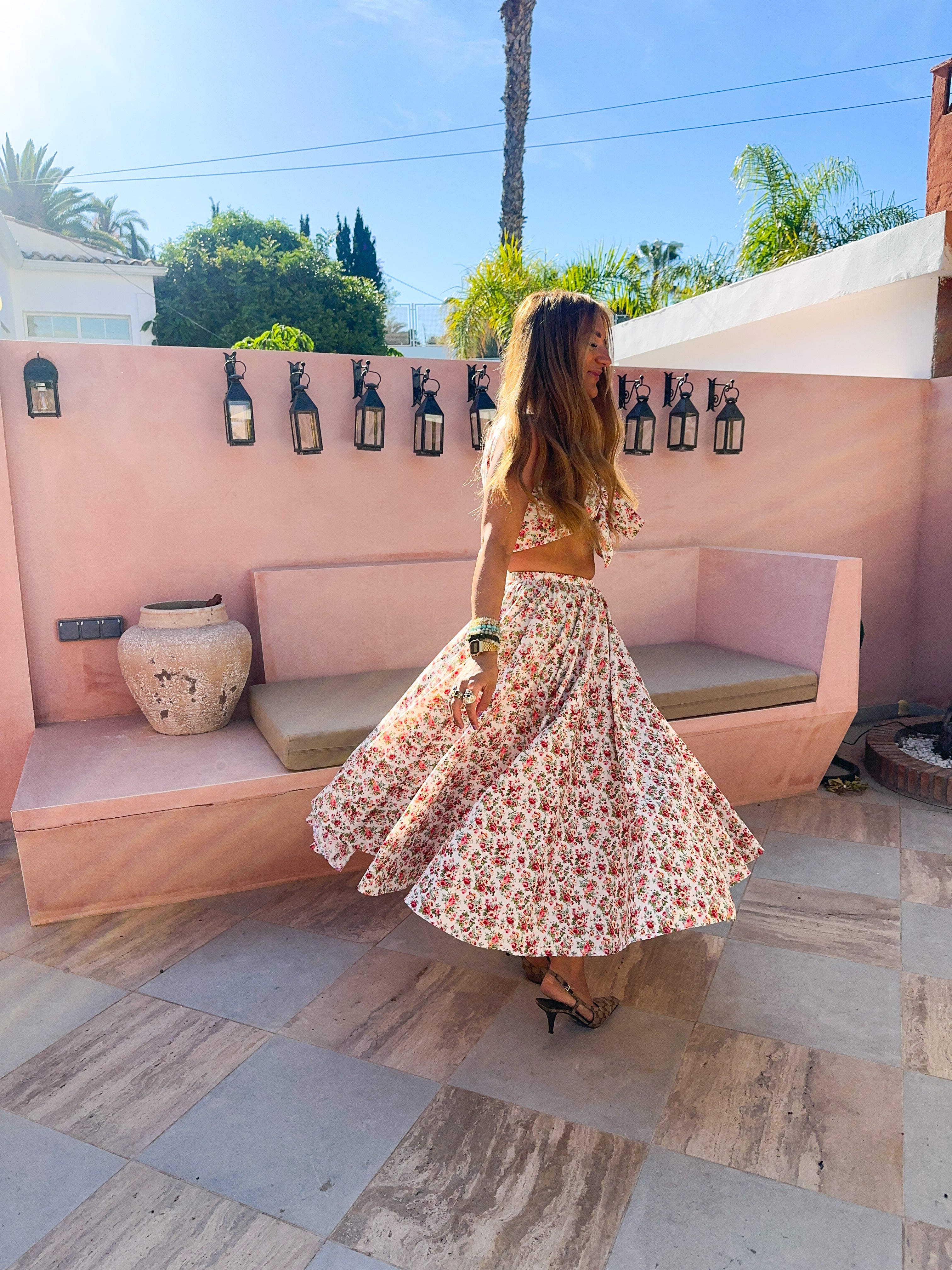 Scattered Rose Tie Detail Top In White