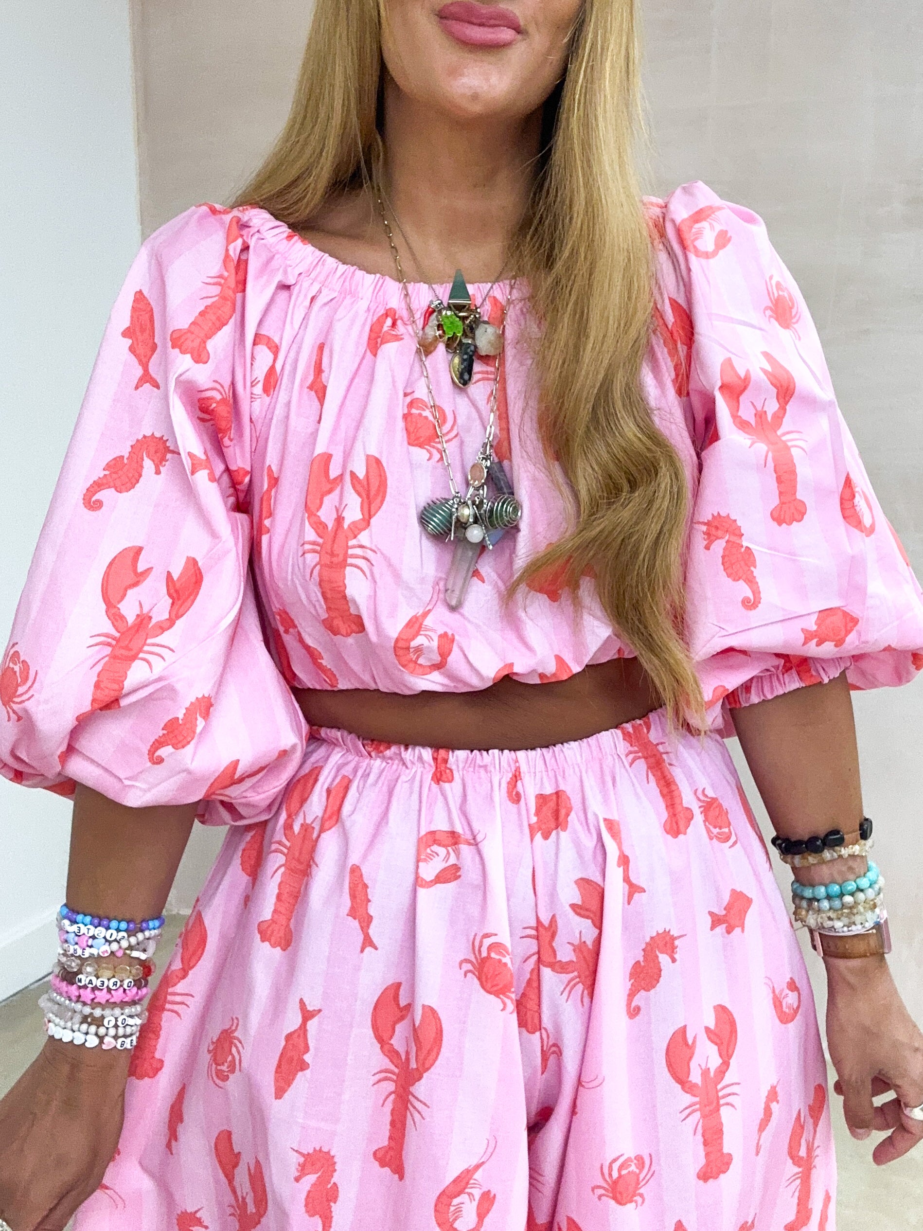 The Phoebe Puff Sleeve Bardot Top In Lobster Print