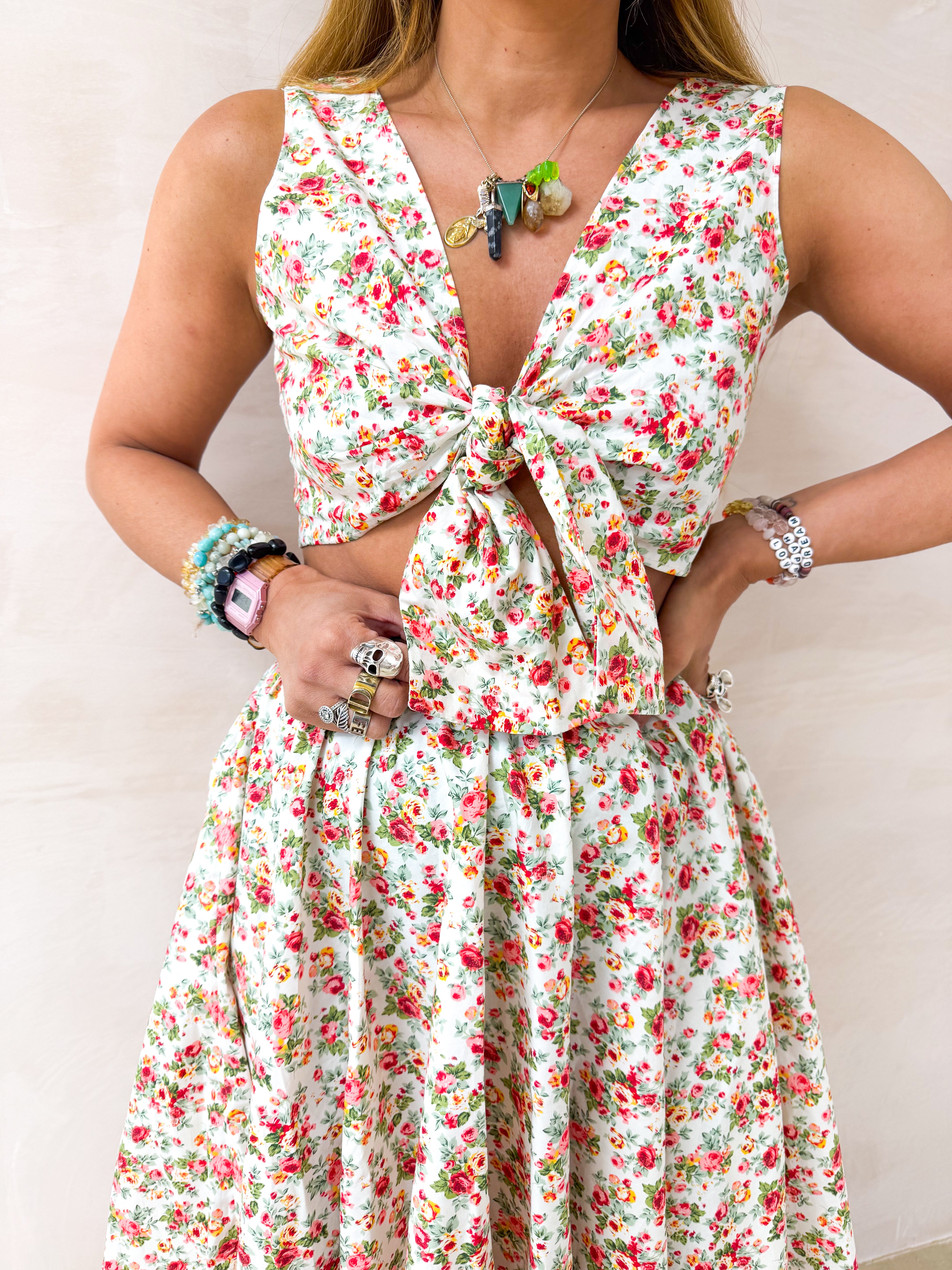 Scattered Rose Tie Detail Top In White