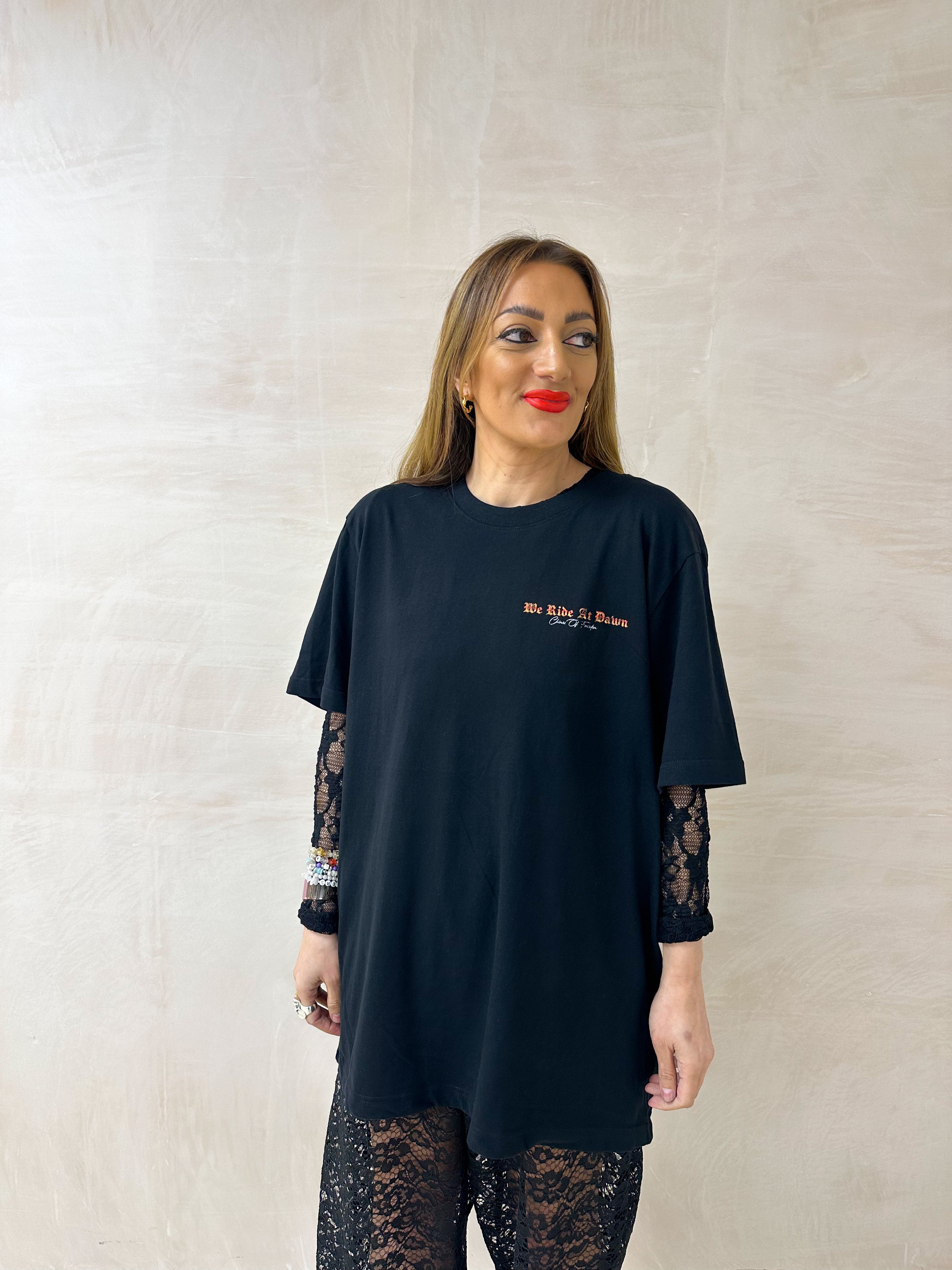 'We Ride At Dawn' Slogan Tee In Black