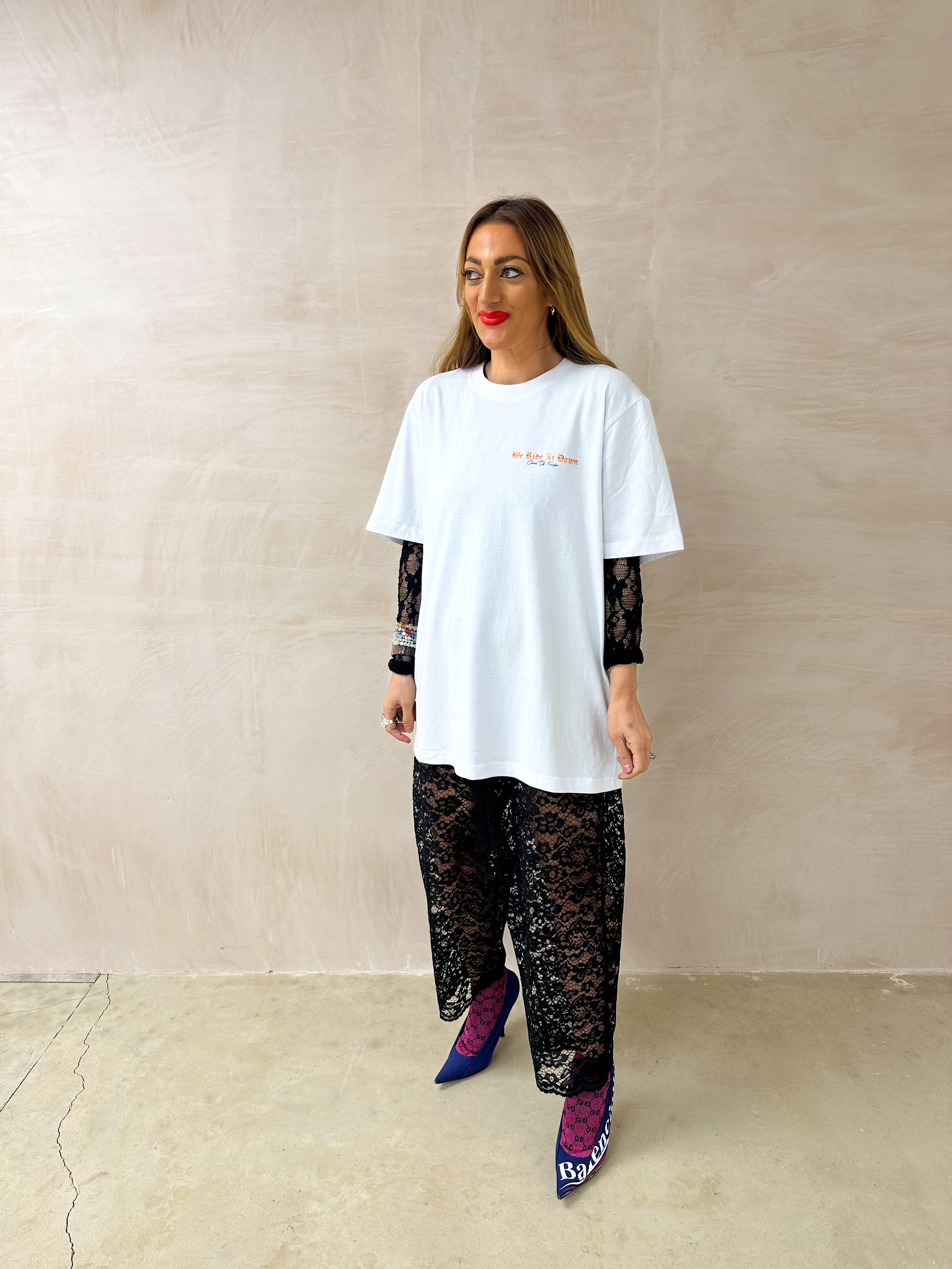 'We Ride At Dawn' Slogan Tee In White