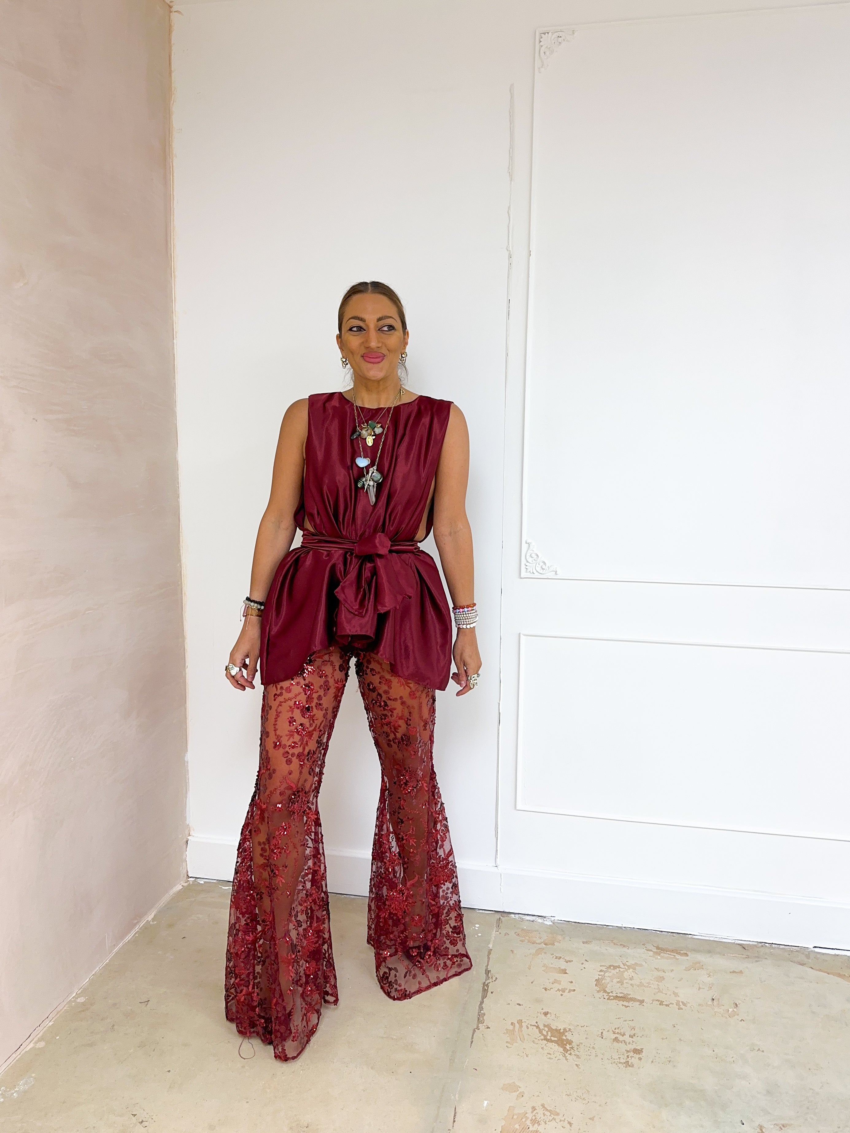 The Midnight Belted Top In Burgundy