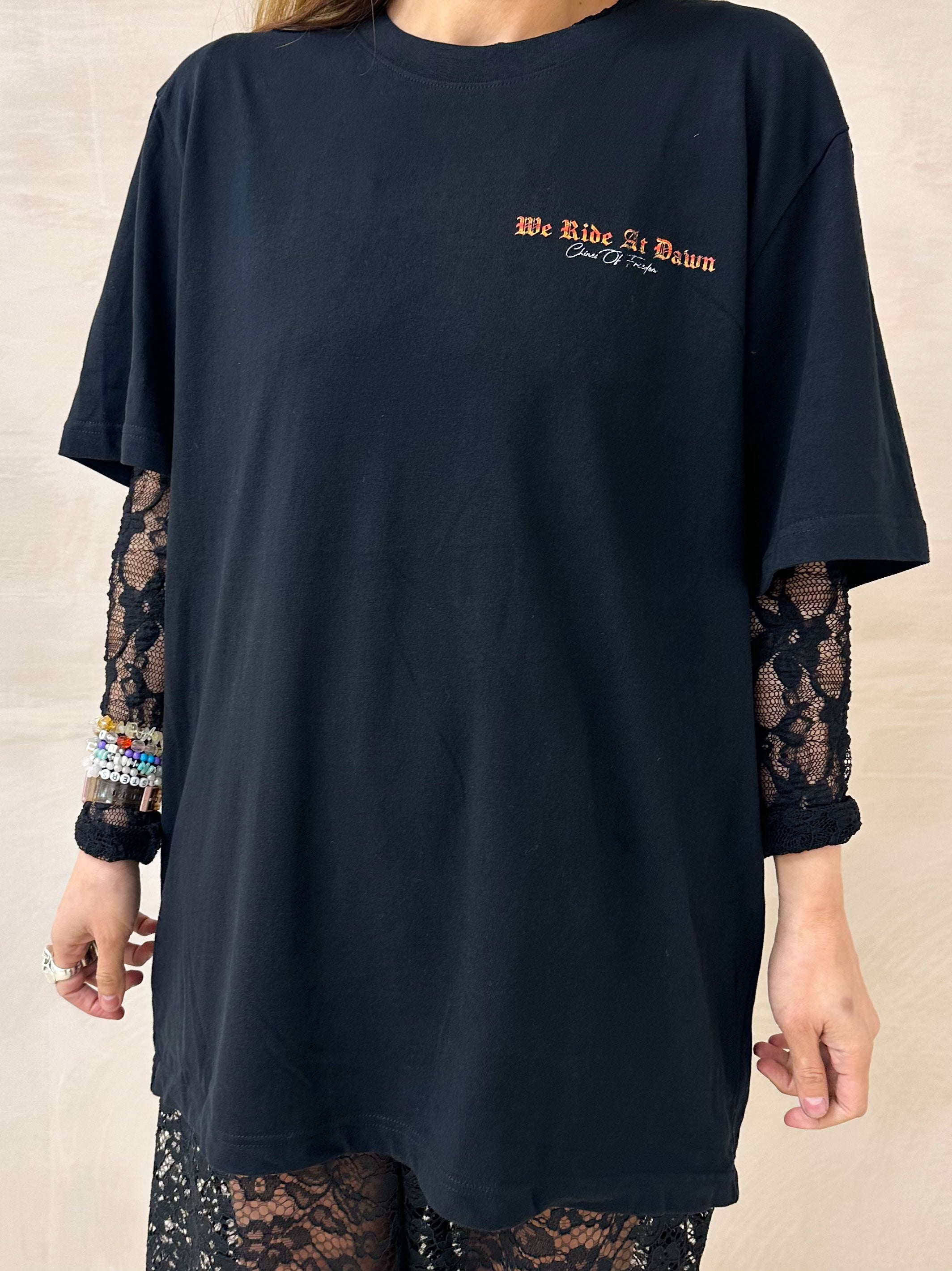 'We Ride At Dawn' Slogan Tee In Black