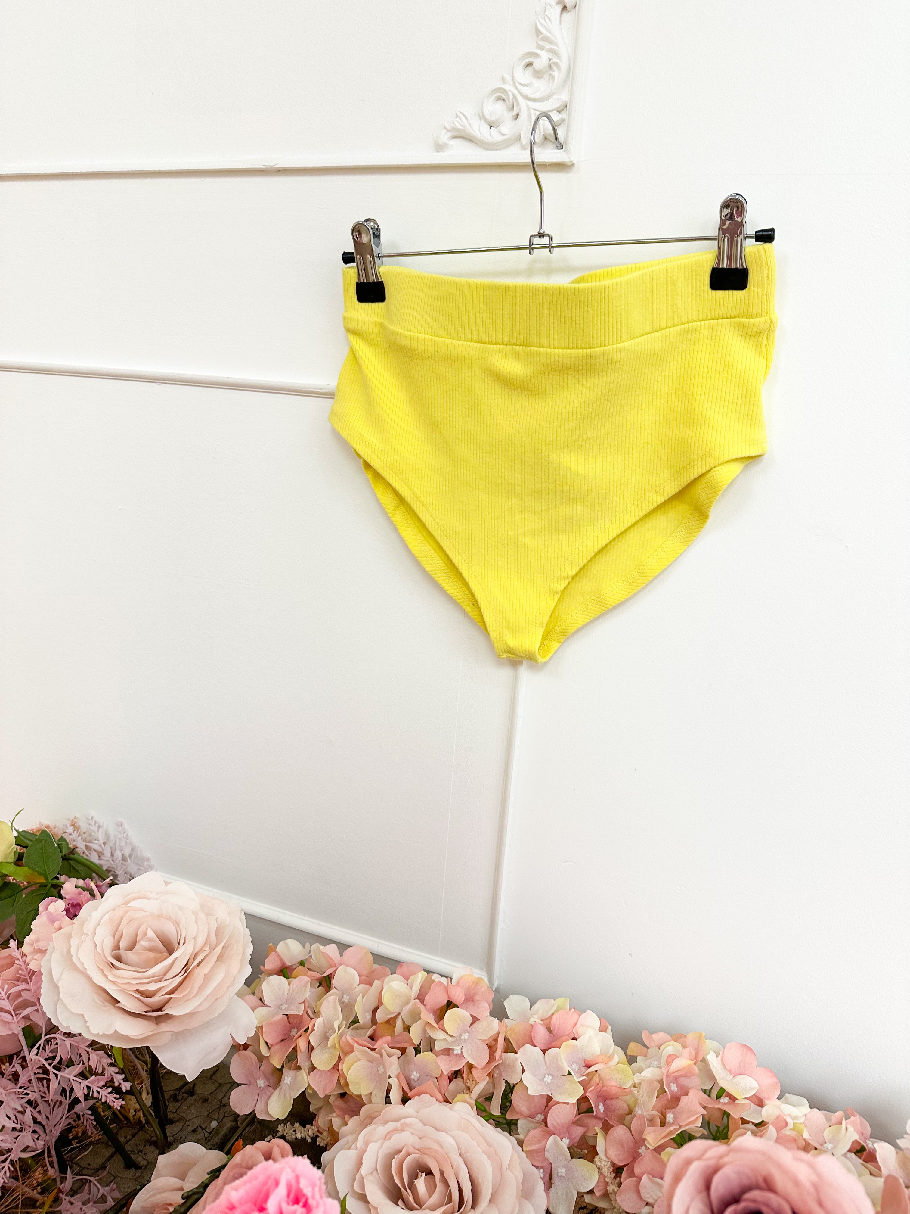 High Waisted Ribbed Knickers In Yellow