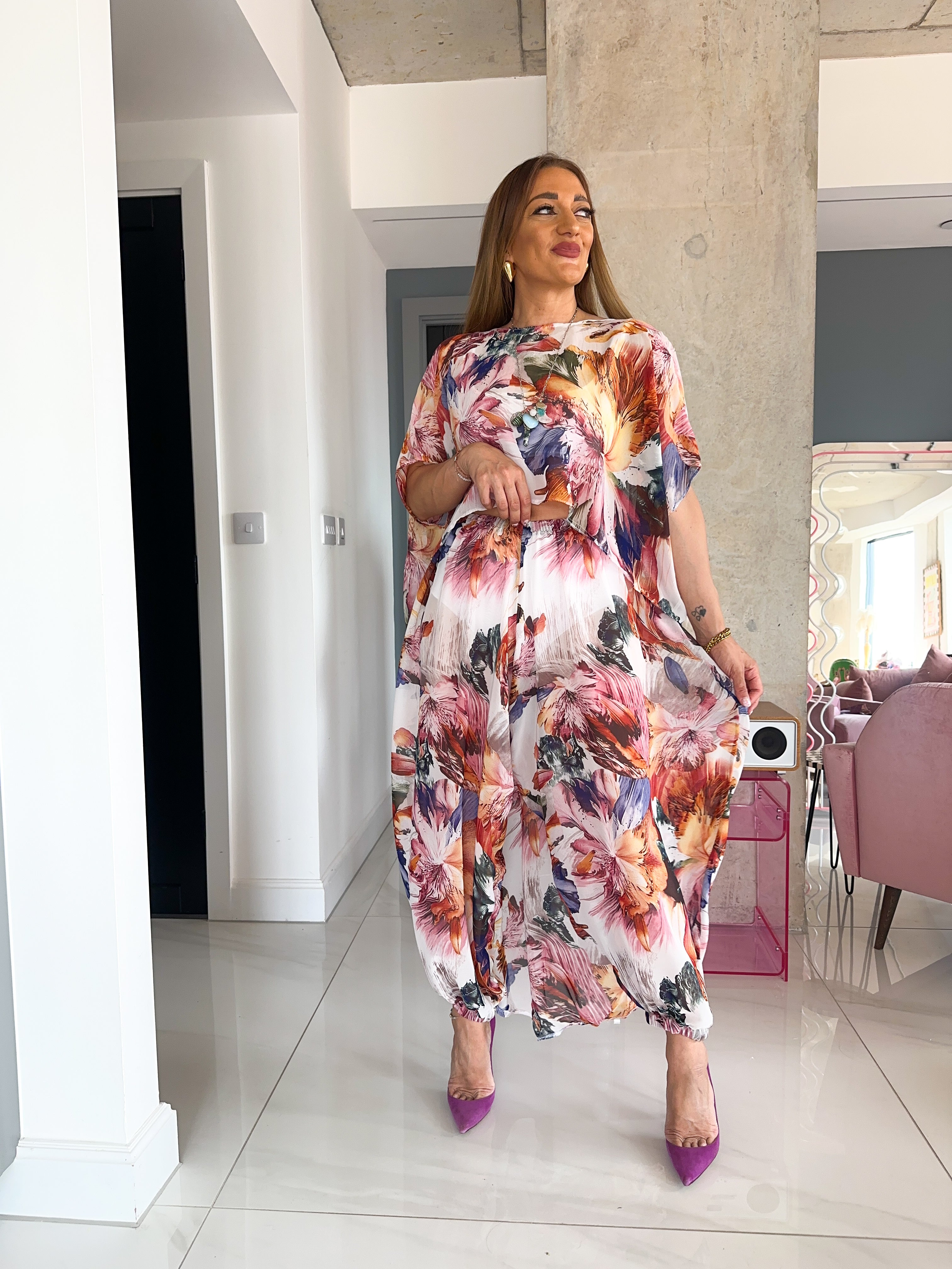The Flora Aladdin Trousers In Floral Print