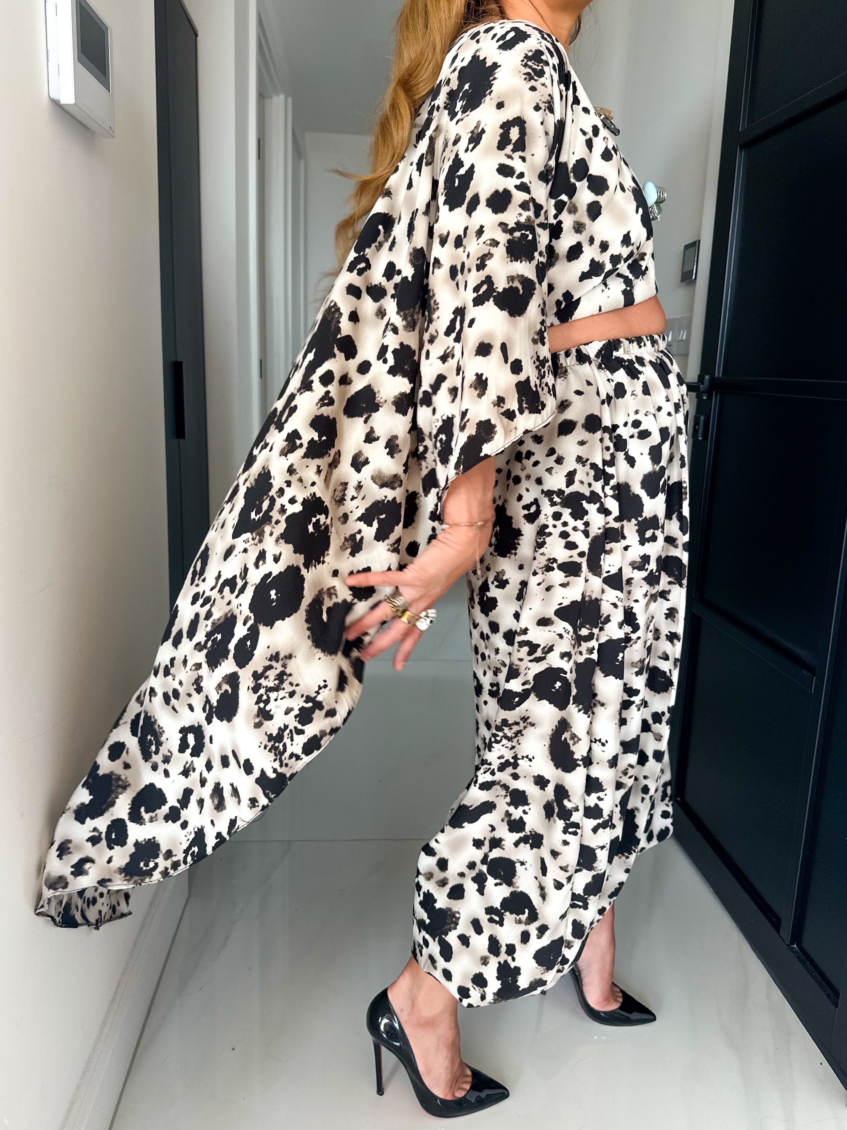 The Jasmine Chiffon Cape Top In Abstract Leopard Print