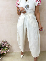 High Waisted Balloon Fit Trousers In Cream
