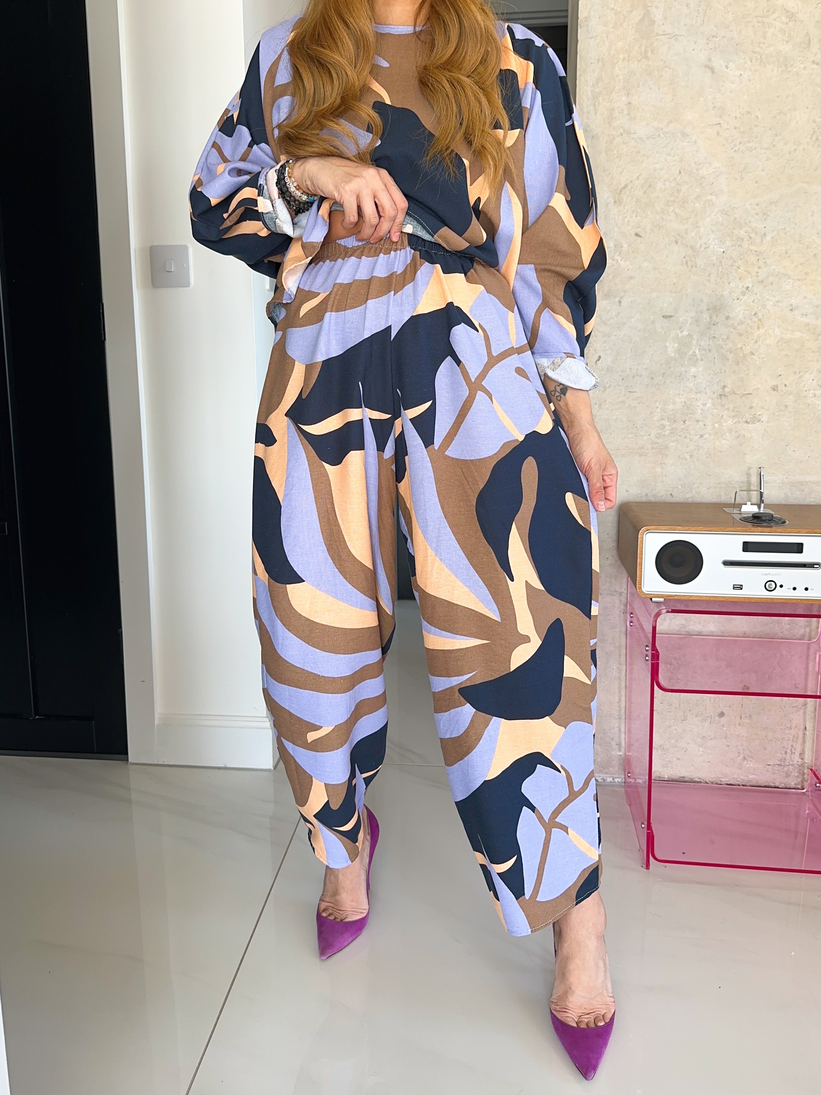 Abstract Leaf Print Balloon Trousers In Brown/Lilac