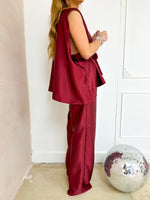 The Midnight Belted Top In Burgundy