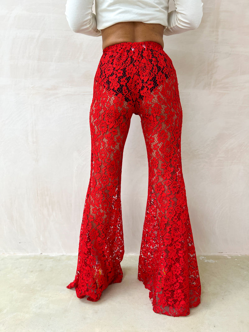 Petite - Fairytale Lace Extreme Flare Trousers In Red