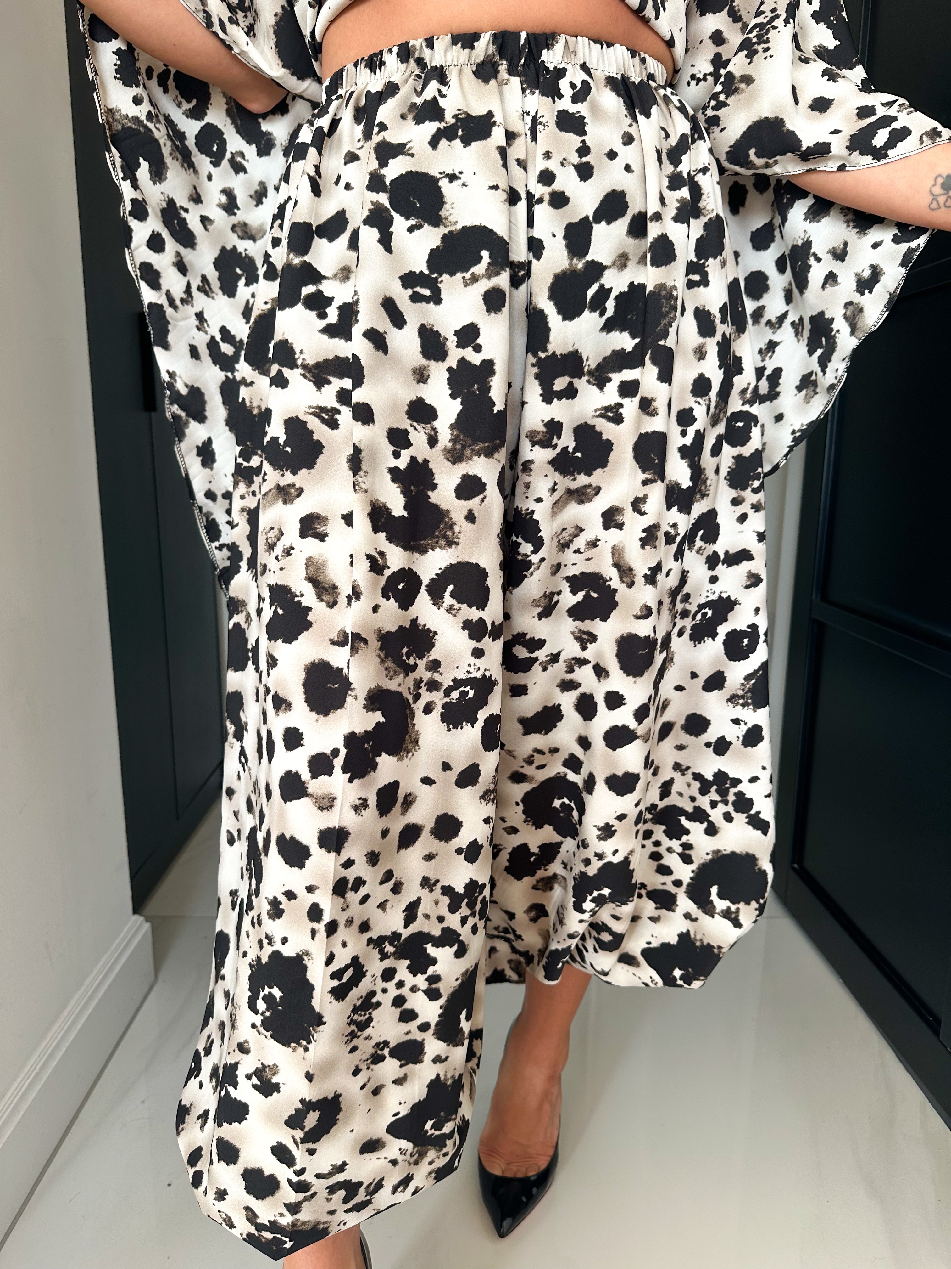 The Jasmine Aladdin Trousers In Abstract Print