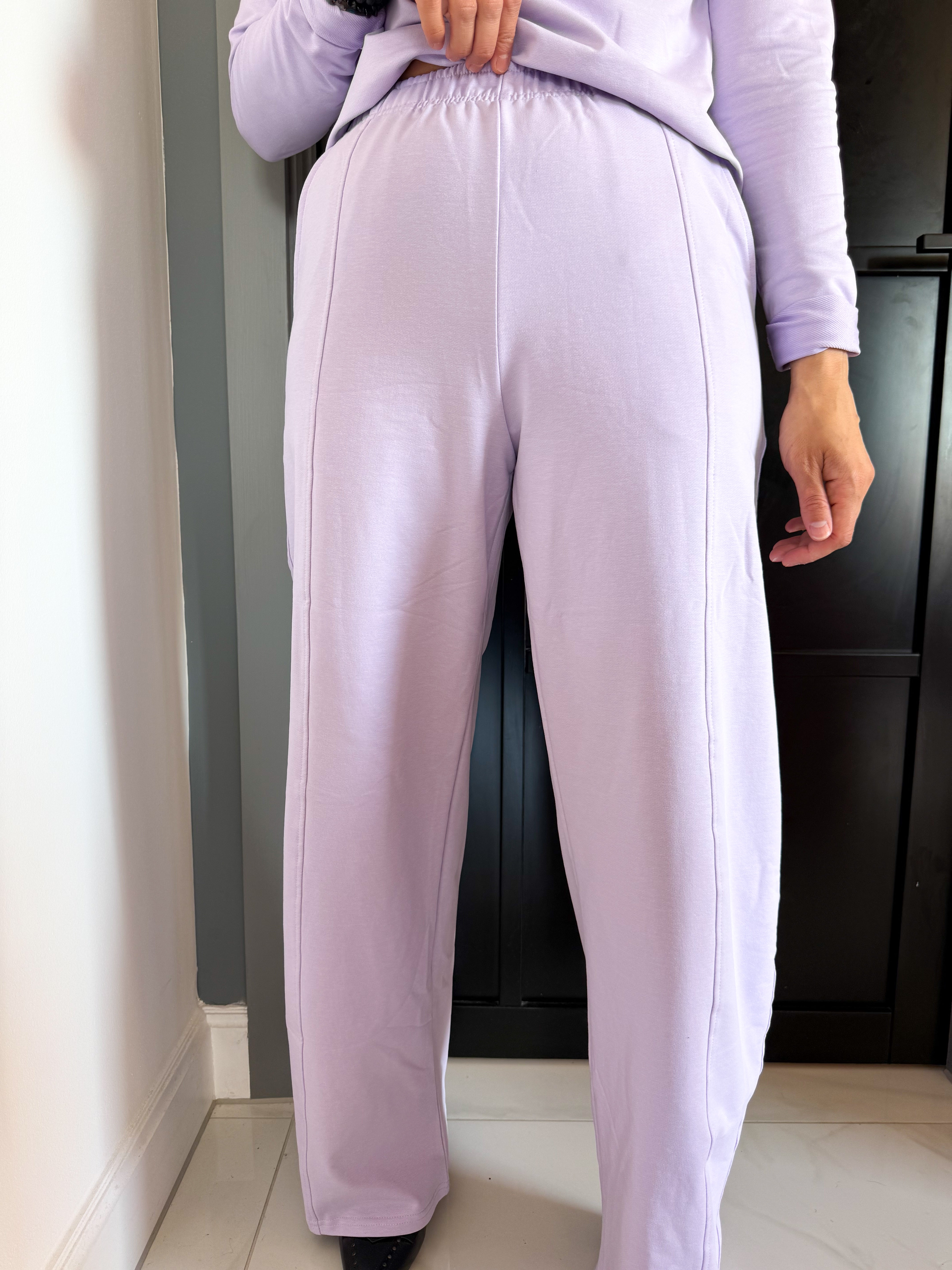Barrel Shape Sweatshirt Trousers In Lilac