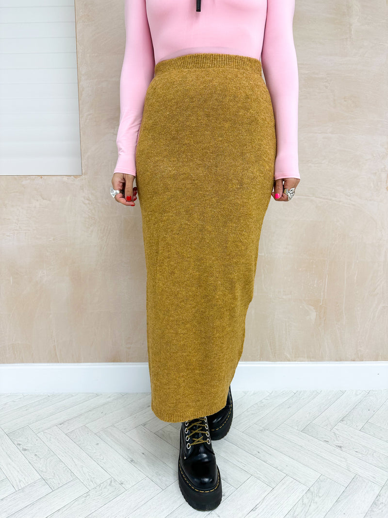 High Waisted Knitted Midi Skirt In Tan