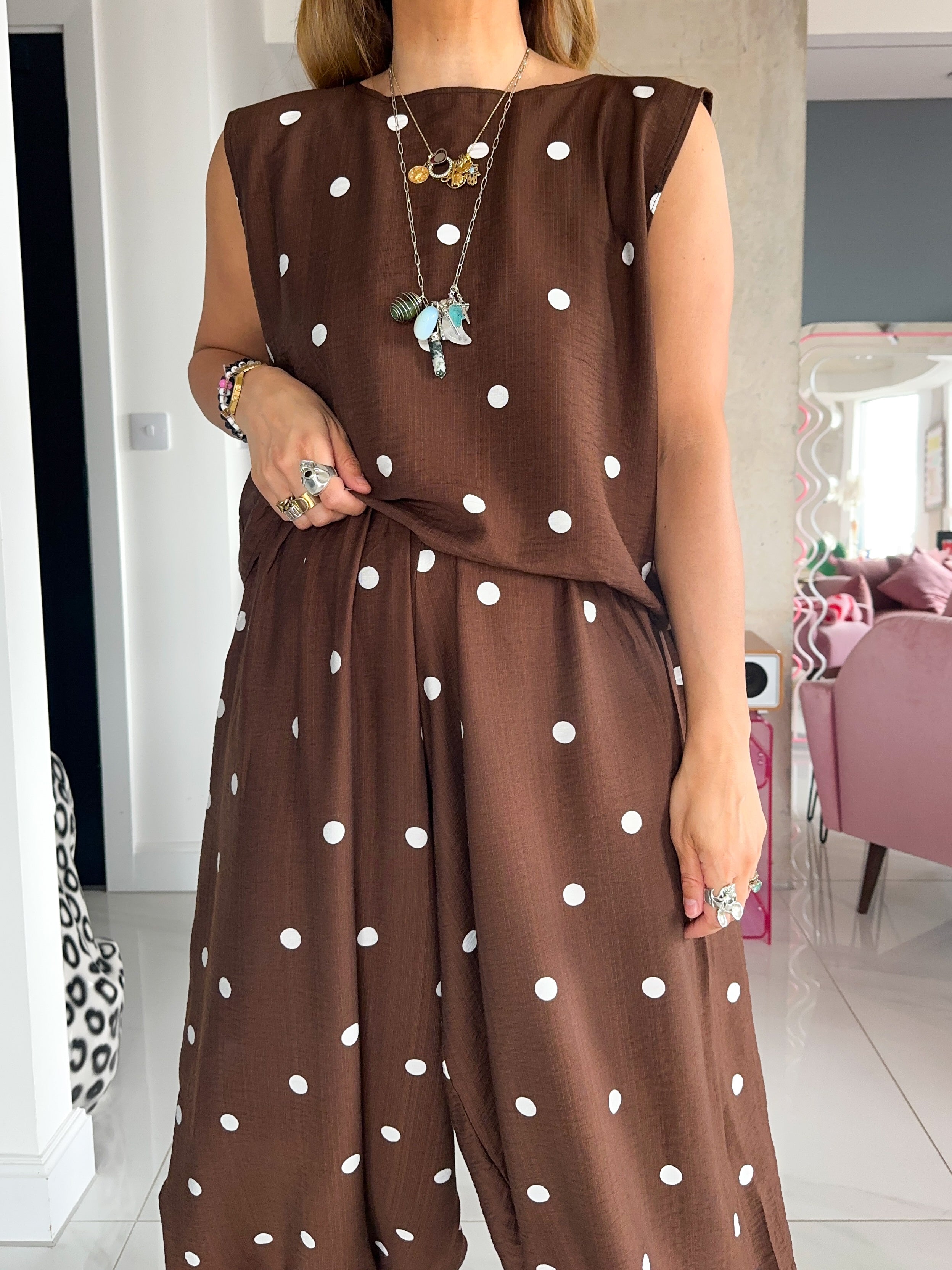 Slouch Vest In Brown Polka Dot
