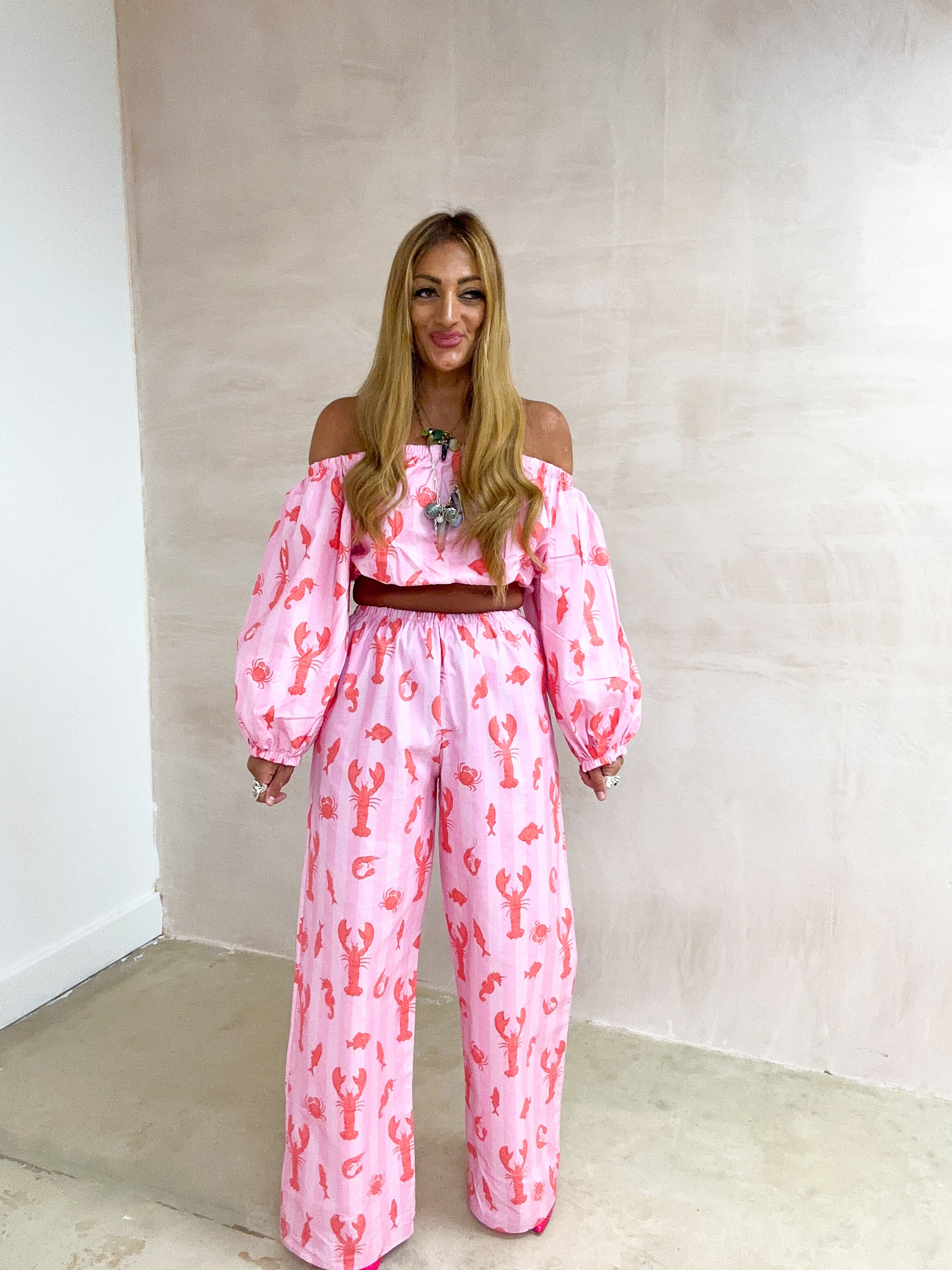 The Phoebe Puff Sleeve Bardot Top In Lobster Print