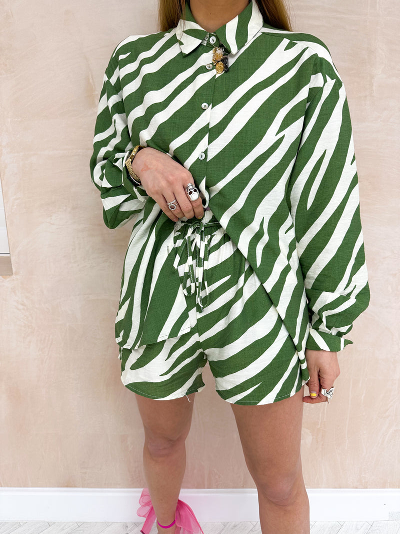 Linen Style Zebra Print Shirt In Green/Cream