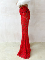 Petite - Fairytale Lace Extreme Flare Trousers In Red