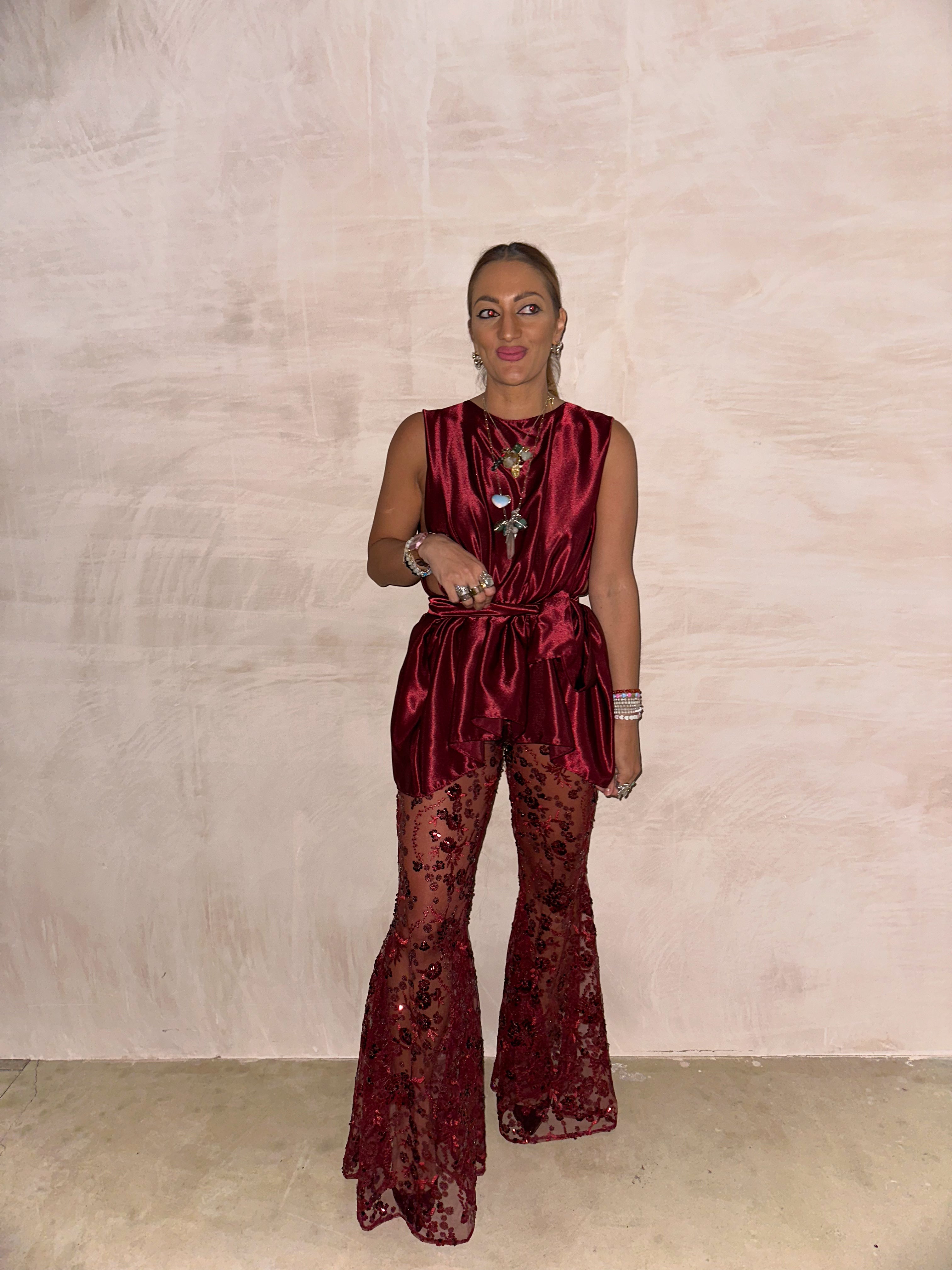 The Midnight Belted Top In Burgundy