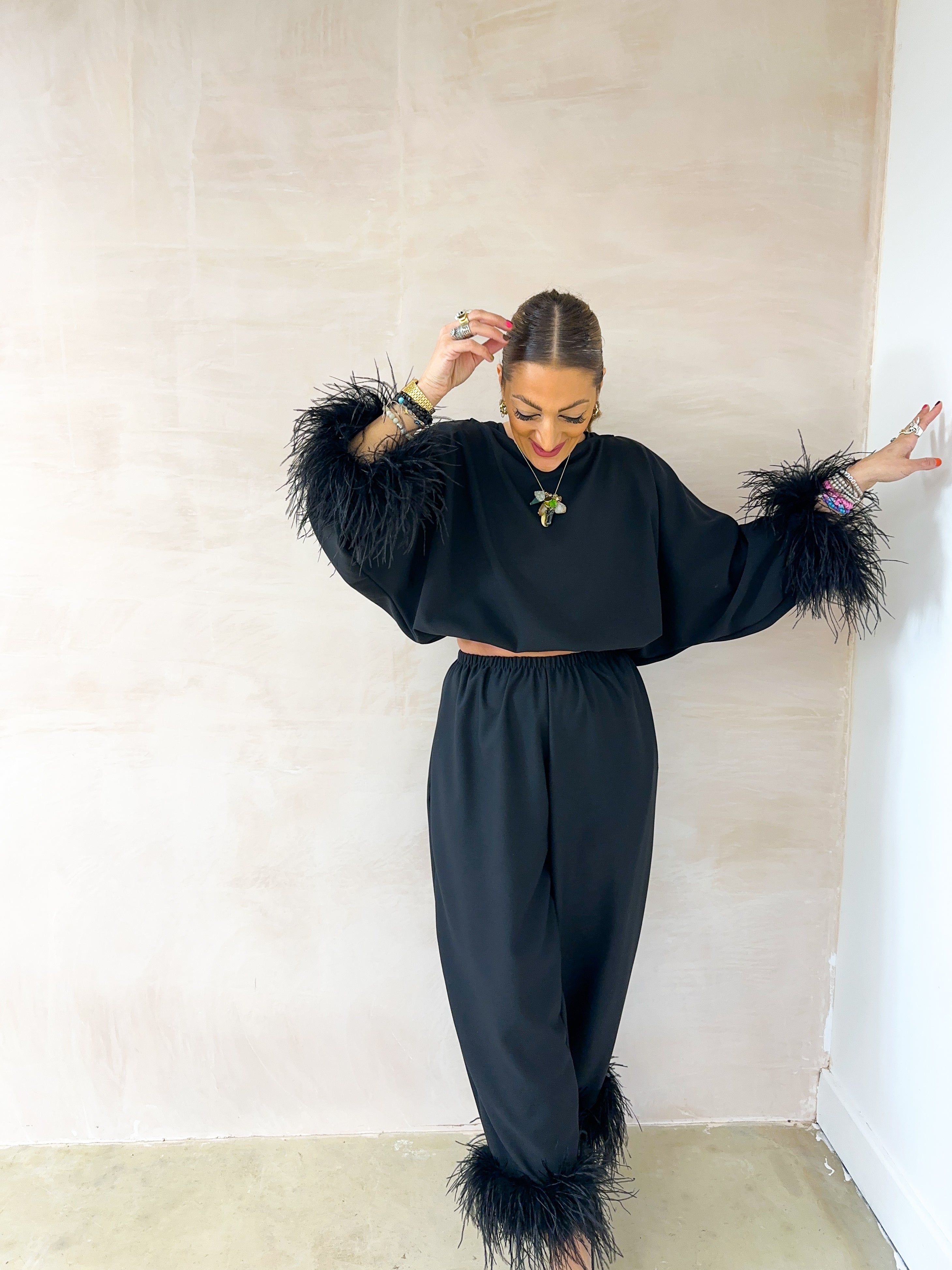 Feather Cuff Puff Sleeve Top In Black