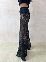 Petite - Fairytale Lace Extreme Flare Trousers In Black