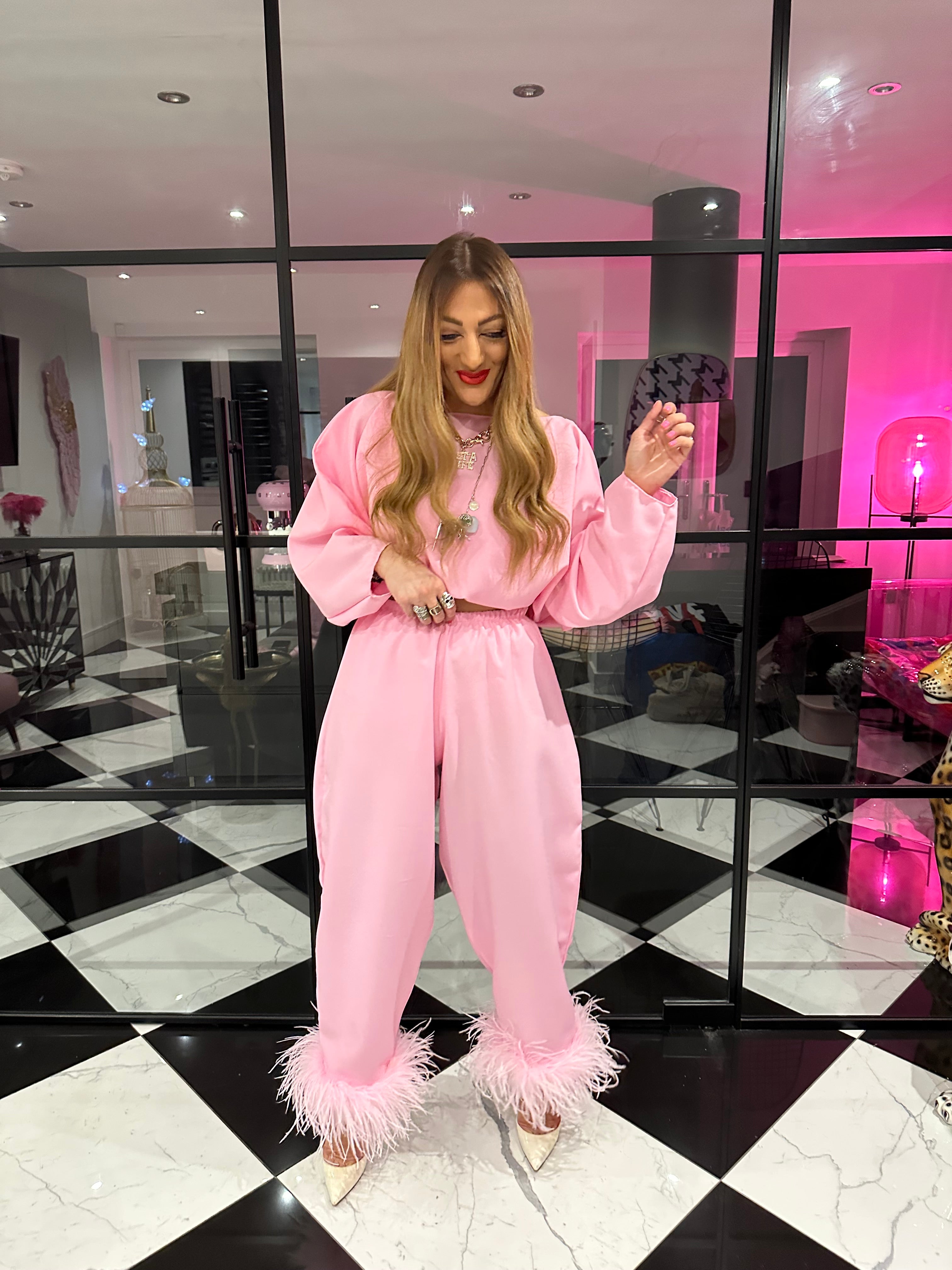 Feather Hem Balloon Trousers In Baby Pink