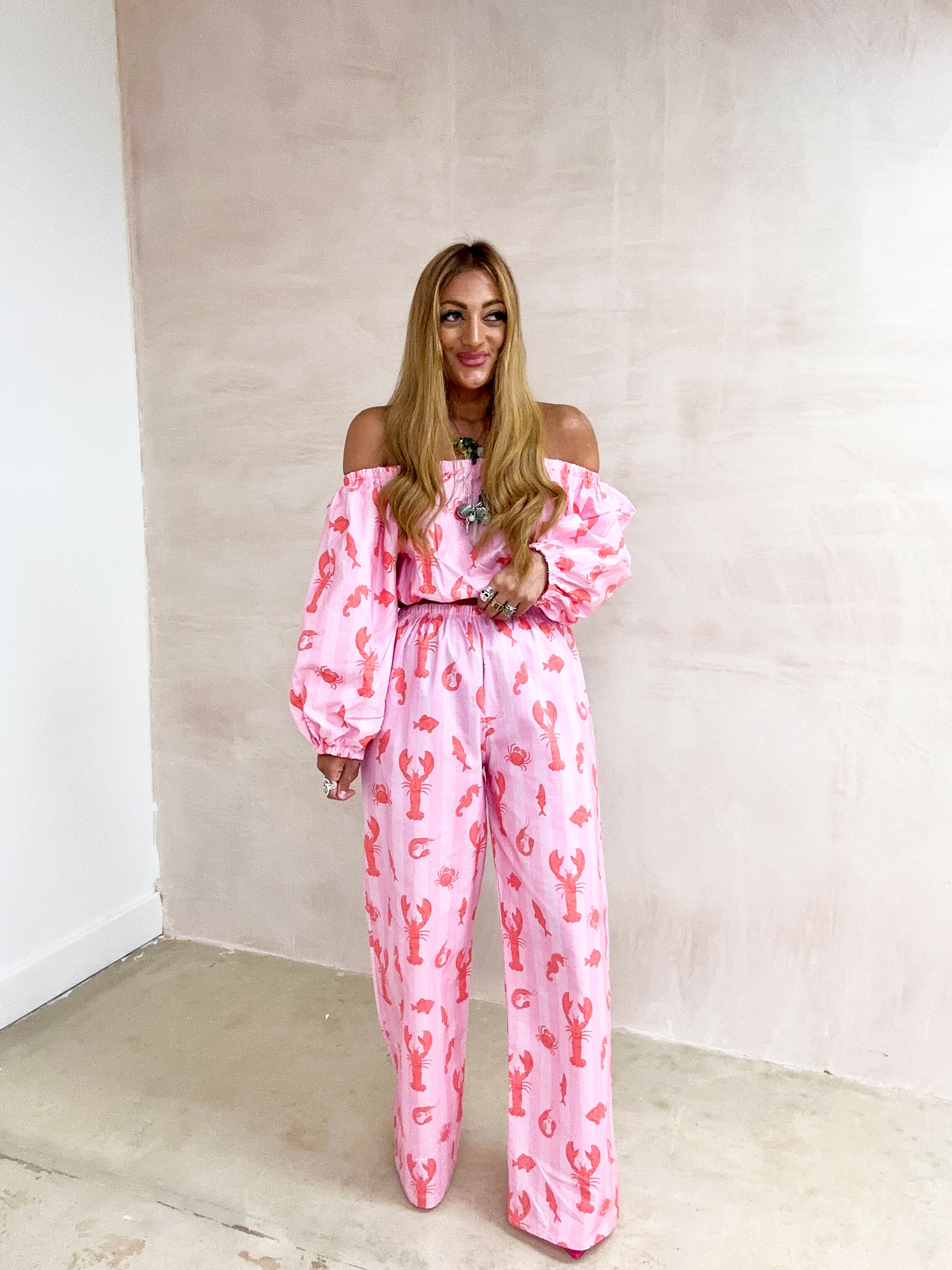 The Phoebe Puff Sleeve Bardot Top In Lobster Print