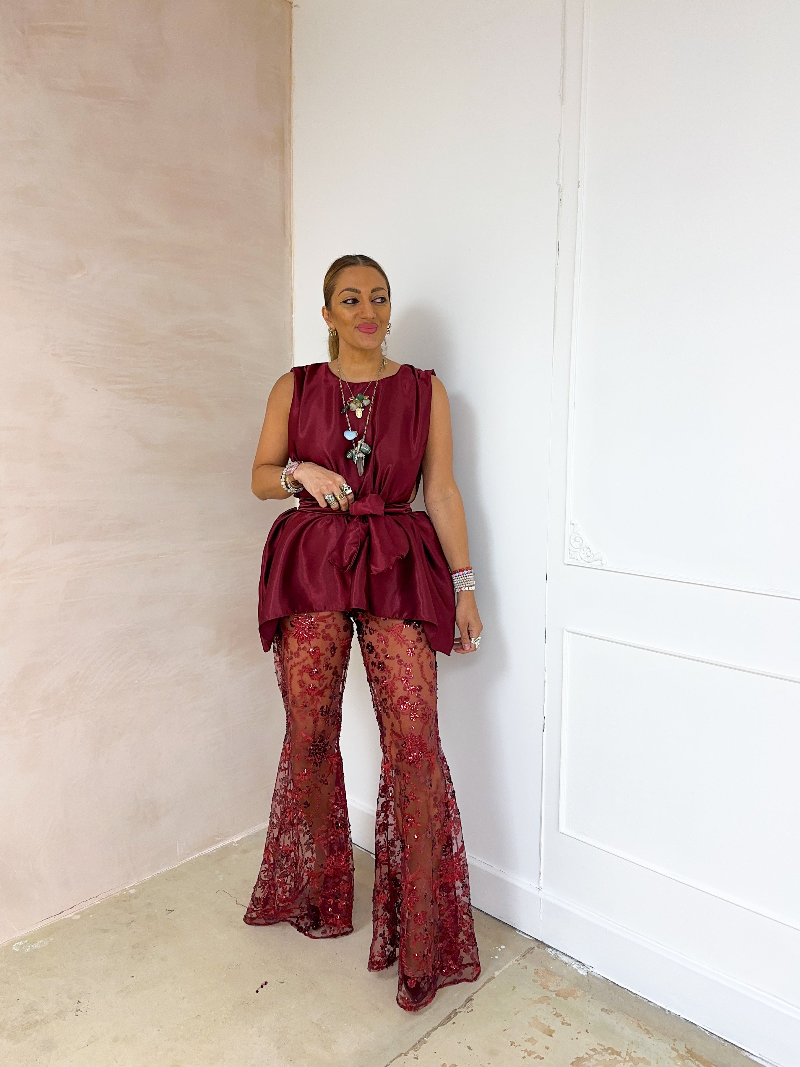 The Midnight Belted Top In Burgundy