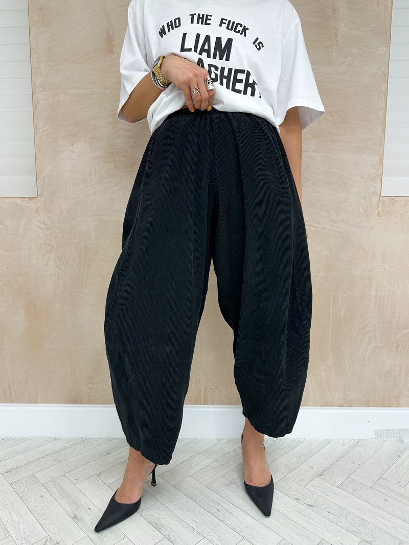 High Waisted Balloon Fit Trousers In Black