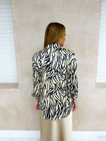Relaxed Fit Shirt In Beige Zebra Print