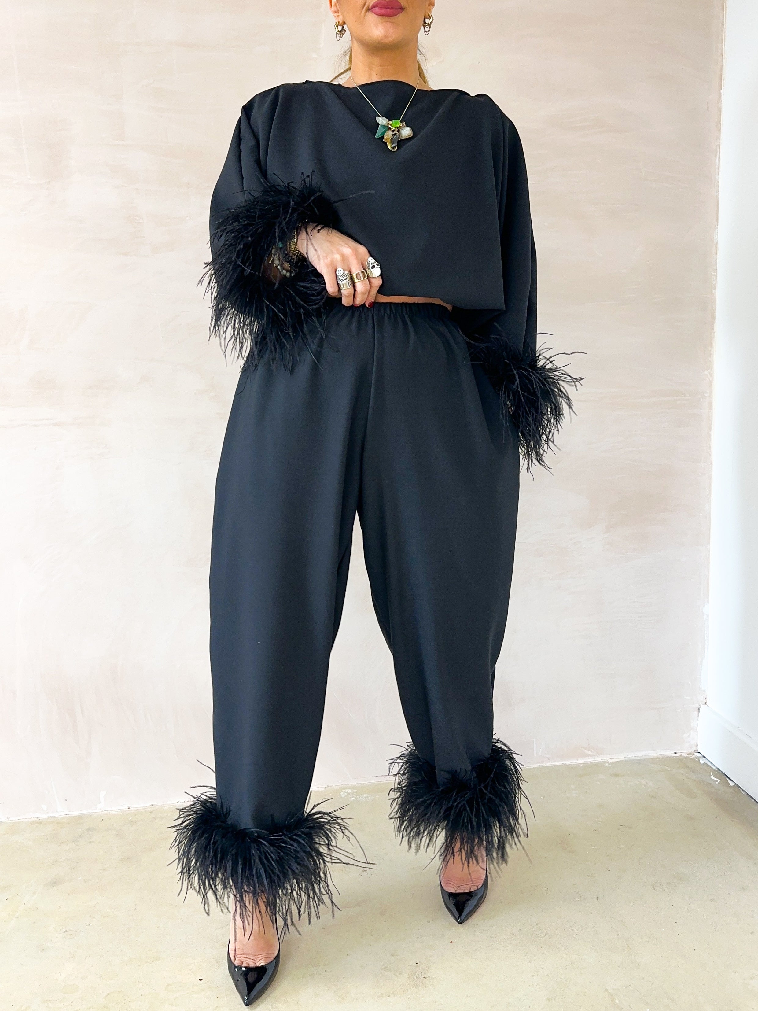 Feather Cuff Puff Sleeve Top In Black