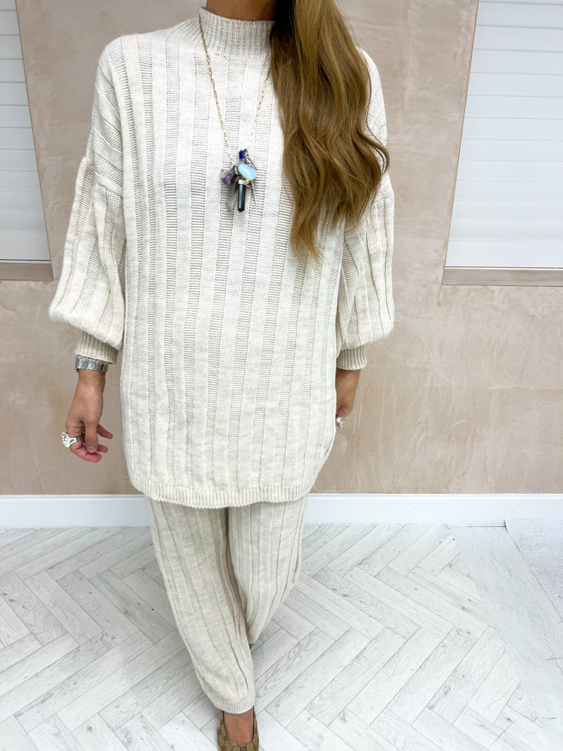 Knitted Loungwear Set In Cream