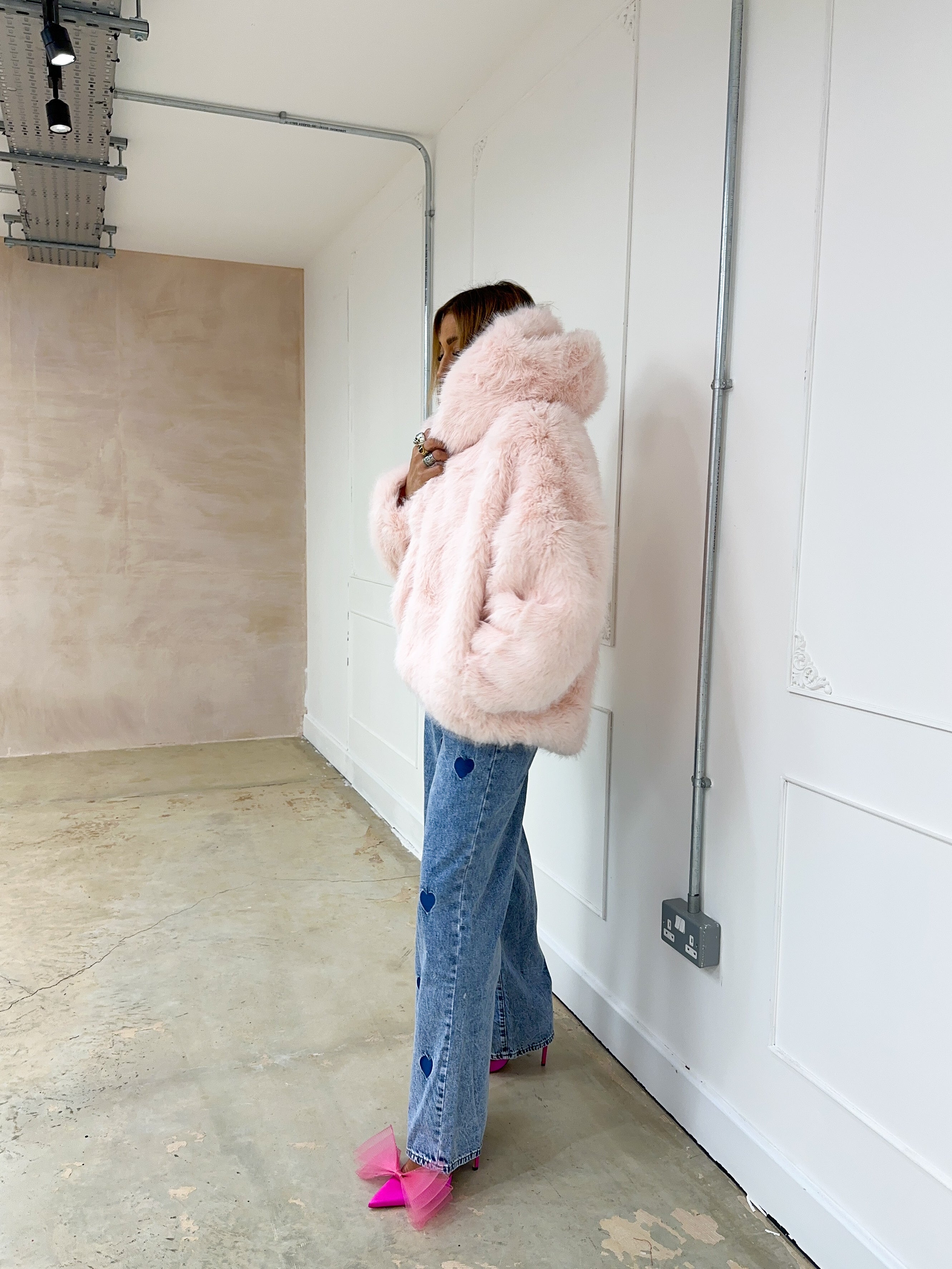 Luxury Faux Fur Hooded Coat In Pink