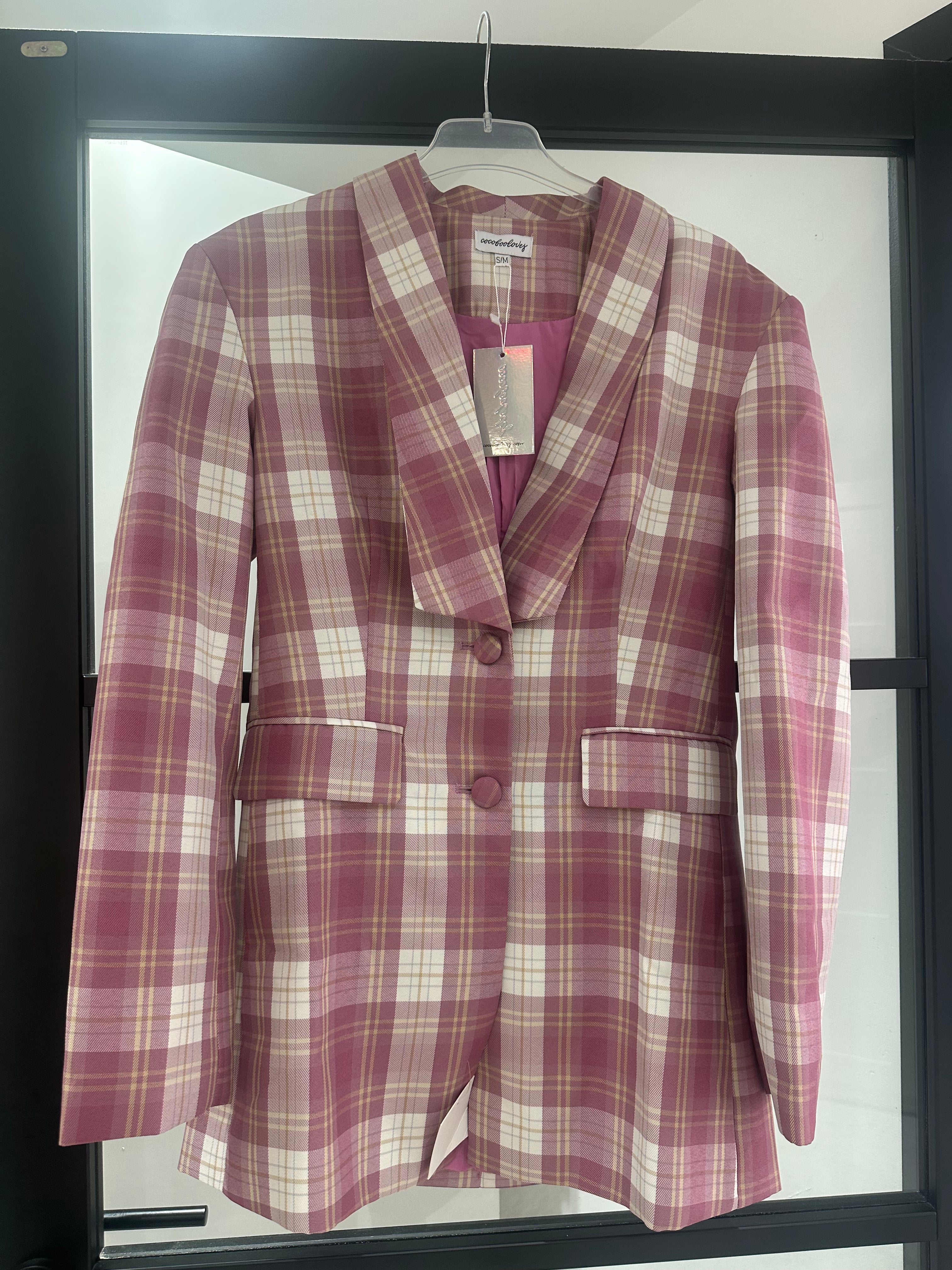 LOT 32 - Tartan check Blazer