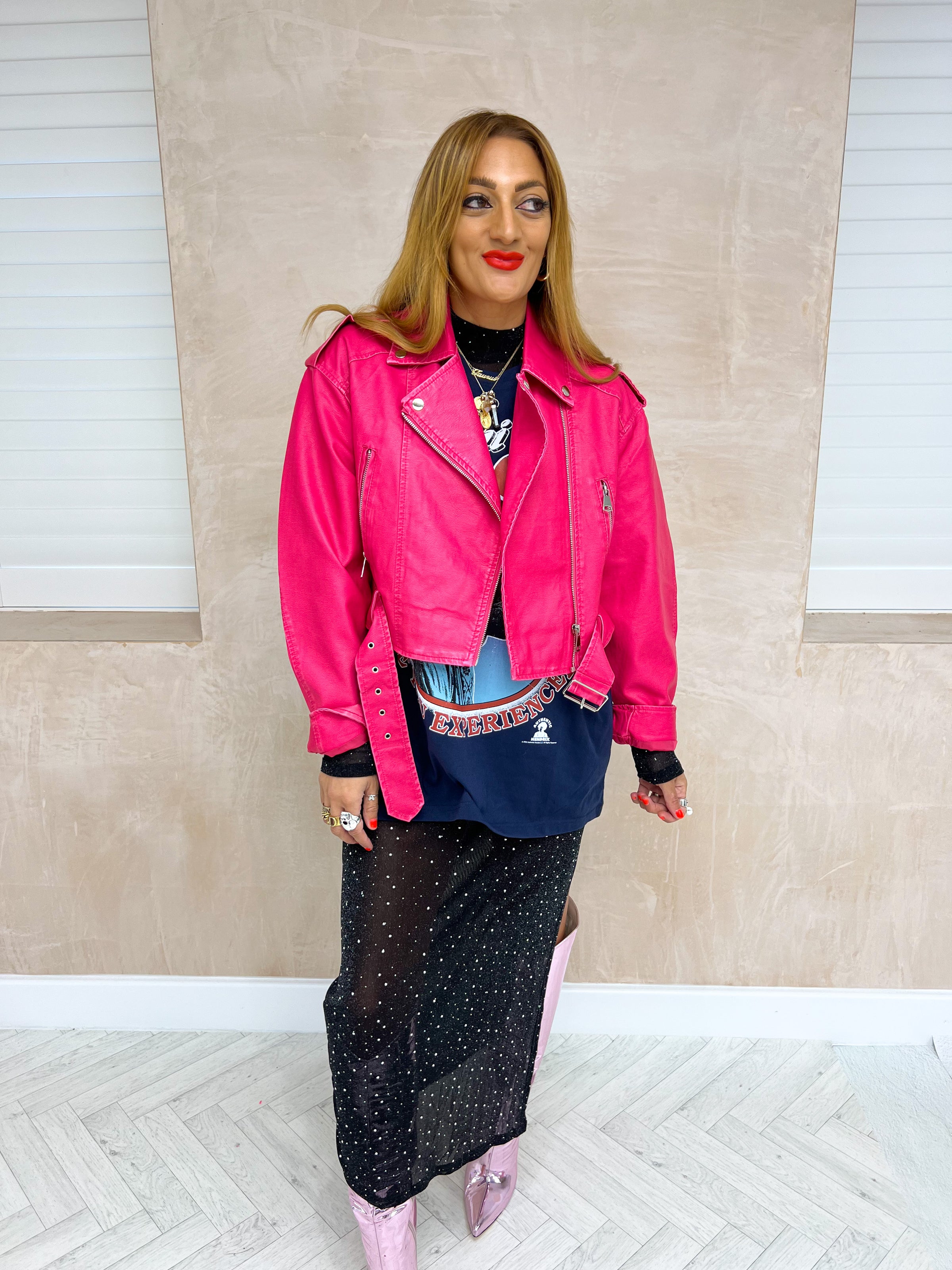 Hot pink leather outlet jacket outfit