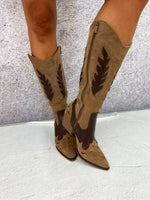 Western Style Cowboy Boots In Brown Suede Effect